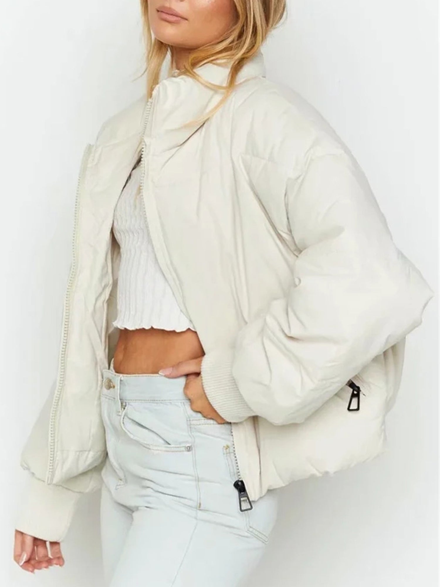 Cropped Puffer Jacket with High Neck and Zip Closure
