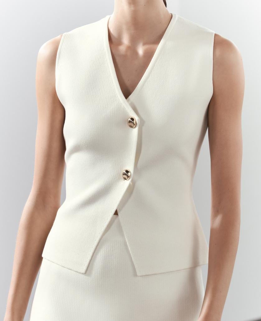 Elegant Sleeveless Tailored Button Vest for Women