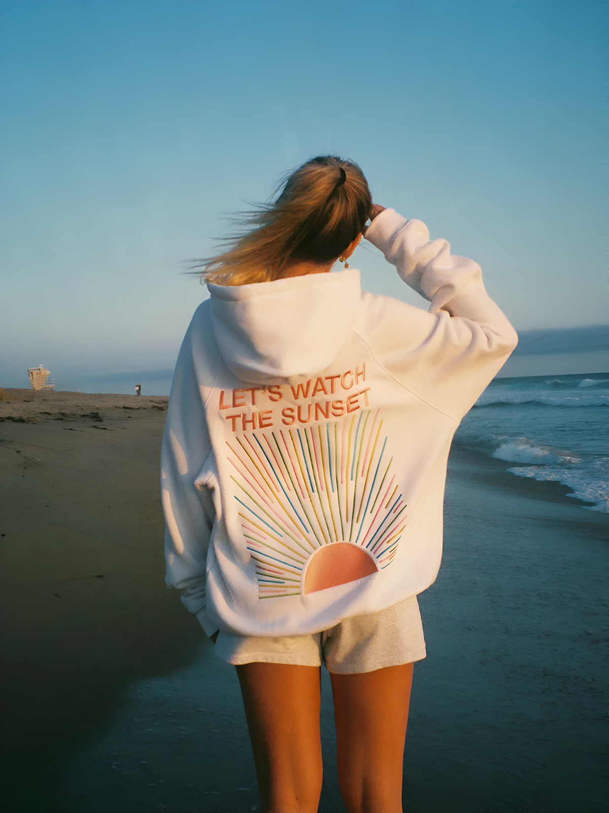 Sunset Print Oversized Hoodie – Cozy Graphic Sweatshirt for Women
